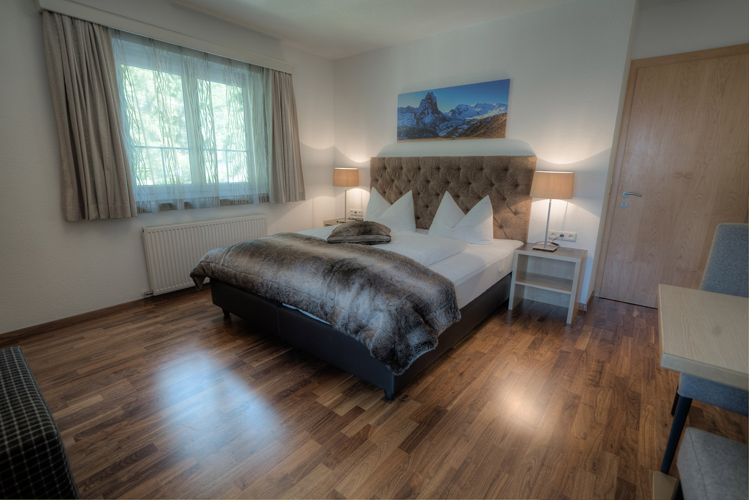 Family Suite Apart Post